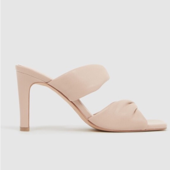 Reiss Shoes - NIB Reiss Eliza Block Heel Slip on Mules Sandal in Nude, still in box